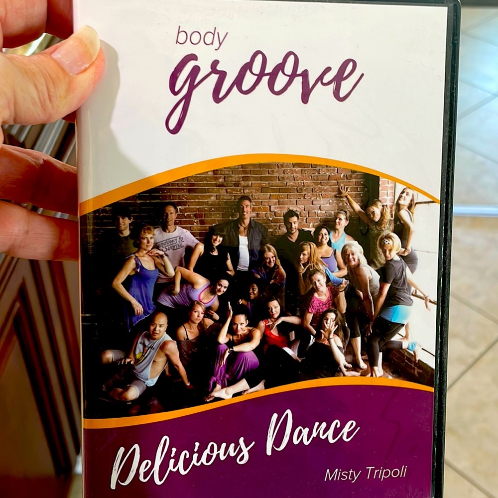 BODY GROOVE by Misty Tripoli
Start 2025 with Misty!!  Great Move and groove!